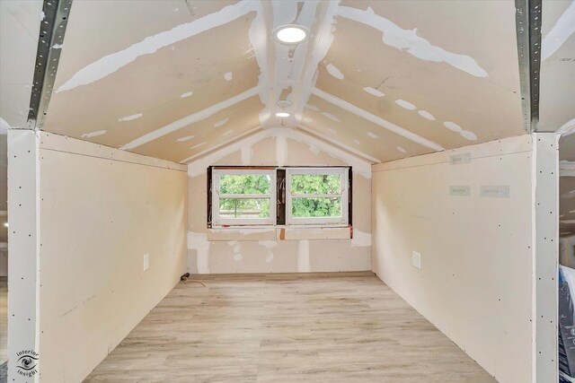 9826 S Walden Pkwy, Chicago, IL 60643 - additional living space with wood finished floors and lofted ceiling