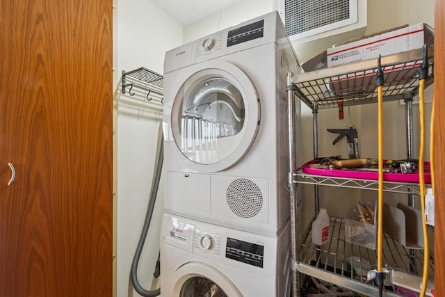 1230 N State Pkwy Unit 17A, Chicago, IL 60610 - laundry room with stacked washer and clothes dryer