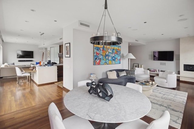 800 N Michigan Ave Unit 2502, Chicago, IL 60611 - dining area with wood finished floors