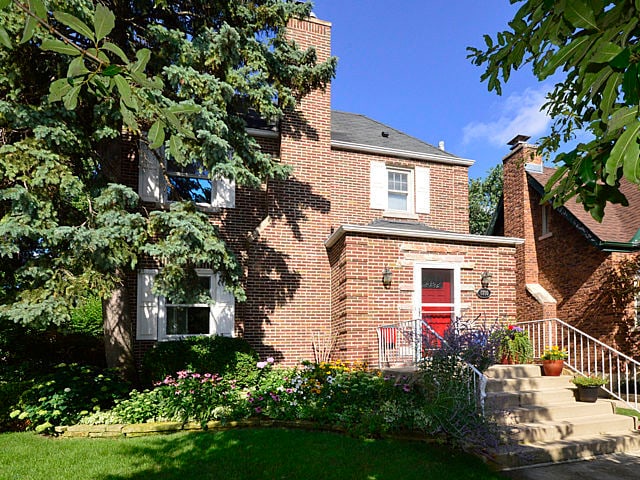 6700 N Fairfield Ave, Chicago, IL 60645 - photo 3