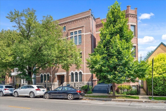 2340 W Roscoe St Unit 2W, Chicago, IL 60618 - view of property