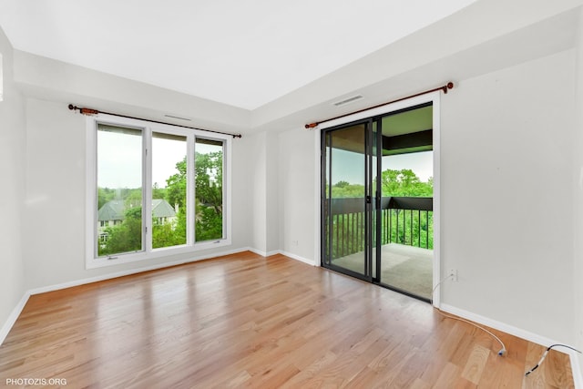 1621 Mission Hills Rd Unit 510, Northbrook, IL 60062 - unfurnished room with baseboards and wood finished floors