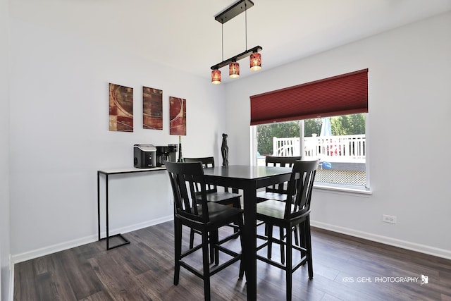 361 Lexington Ln, Grayslake, IL 60030 - dining area featuring dark wood-style floors and baseboards