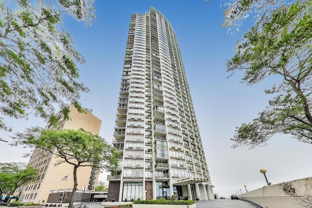 940 W Glenlake Ave Unit 19C, Chicago, IL 60660 - view of apartment building / complex