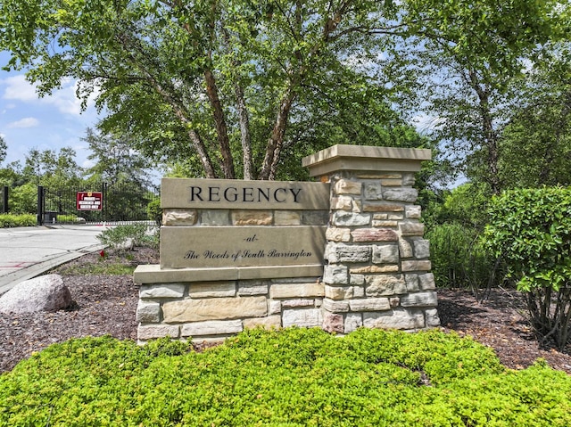 9 Aztec Ct, South Barrington, IL 60010 - view of community / neighborhood sign