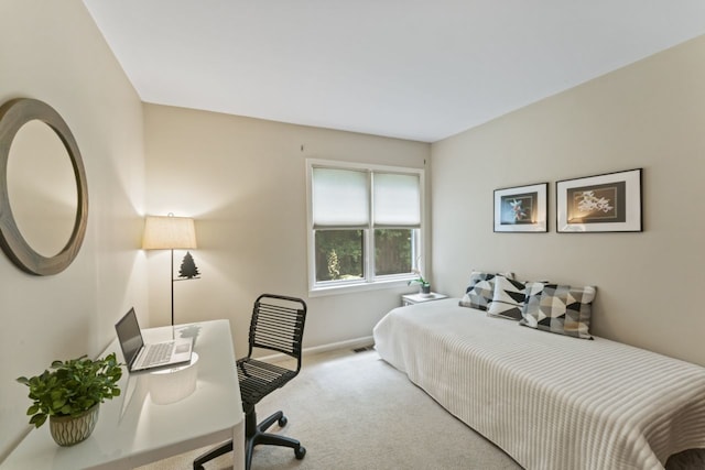 216 Hickory Ct, Northbrook, IL 60062 - carpeted bedroom featuring baseboards and a desk