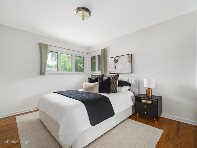 2612 Wilmette Ave, Wilmette, IL 60091 - bedroom featuring baseboards and wood finished floors