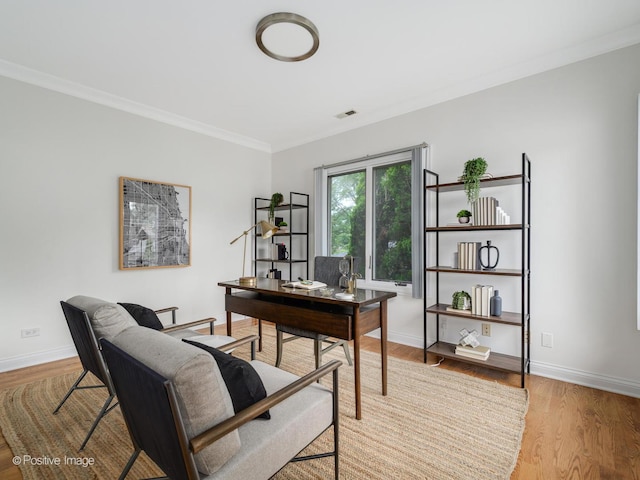 2612 Wilmette Ave, Wilmette, IL 60091 - office area featuring light wood-style flooring and crown molding