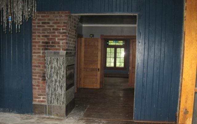 900 Willard St, Galesburg, IL 61401 - property entrance