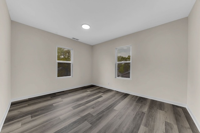 515 George Ave, Waukegan, IL 60085 - empty room featuring wood finished floors and baseboards