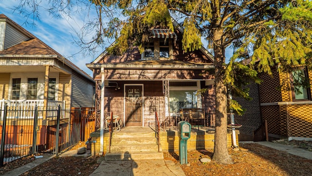10747 S S Ave H, Chicago, IL 60617 - view of front facade with a porch