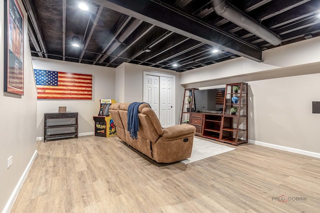 843 Brahms Rd, Volo, IL 60073 - living room featuring wood finished floors and baseboards
