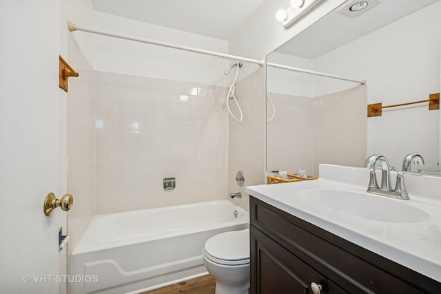 600 Hanover Ct Unit V1, Schaumburg, IL 60194 - full bath with vanity and tub / shower combination