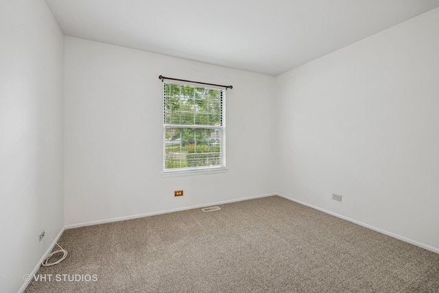 600 Hanover Ct Unit V1, Schaumburg, IL 60194 - carpeted empty room with baseboards