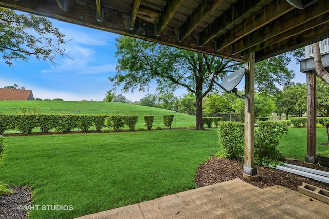 600 Hanover Ct Unit V1, Schaumburg, IL 60194 - fenced backyard with a patio area and a view of countryside