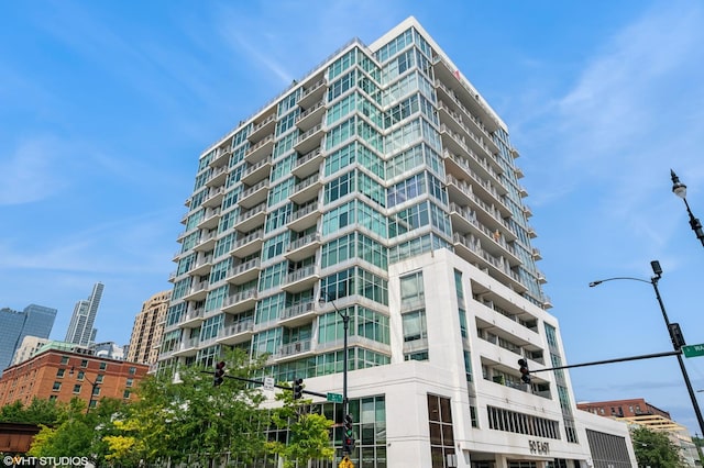 50 E 16th St Unit 609, Chicago, IL 60616 - photo 1