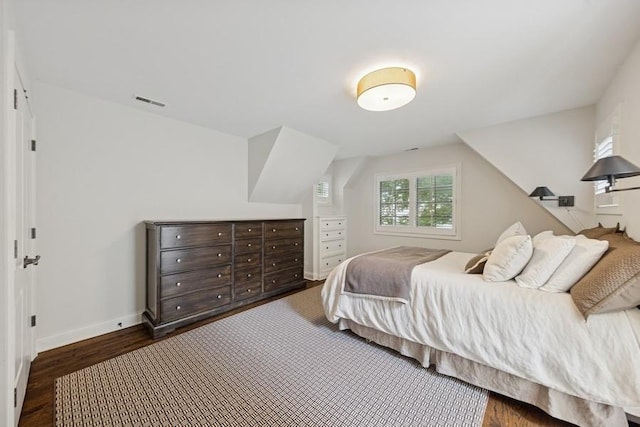 31 Oak St S, Hinsdale, IL 60521 - bedroom featuring wood finished floors and baseboards