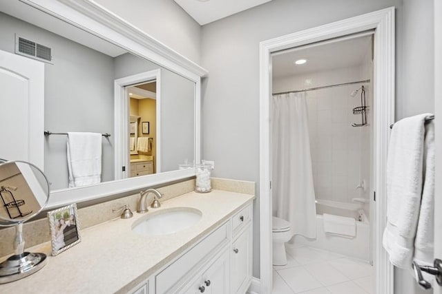 31 Oak St S, Hinsdale, IL 60521 - bathroom with vanity, tile patterned flooring, and shower / bath combo with shower curtain