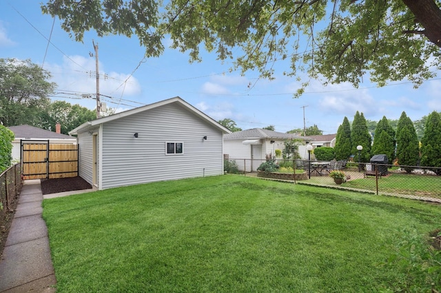 5406 N Mulligan Ave, Chicago, IL 60630 - view of fenced backyard