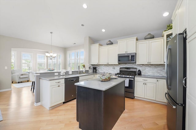 4064 Chesapeake Ln, Naperville, IL 60564 - photo 12