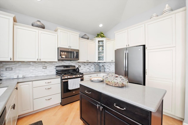 4064 Chesapeake Ln, Naperville, IL 60564 - photo 14