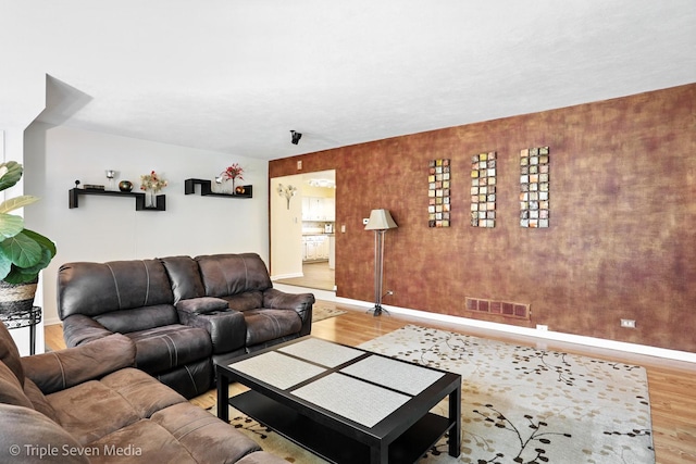 112 N Cedar Ave, Wood Dale, IL 60191 - photo 6