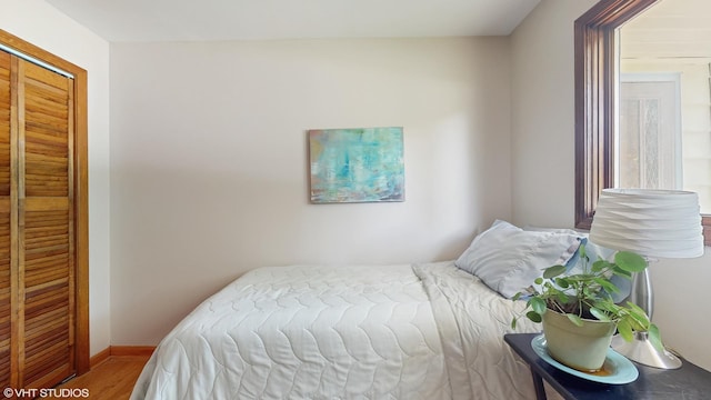 265 N Shaddle Ave, Mundelein, IL 60060 - bedroom featuring wood finished floors and baseboards