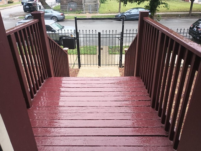 2236 W Monroe St, Chicago, IL 60612 - view of wooden deck
