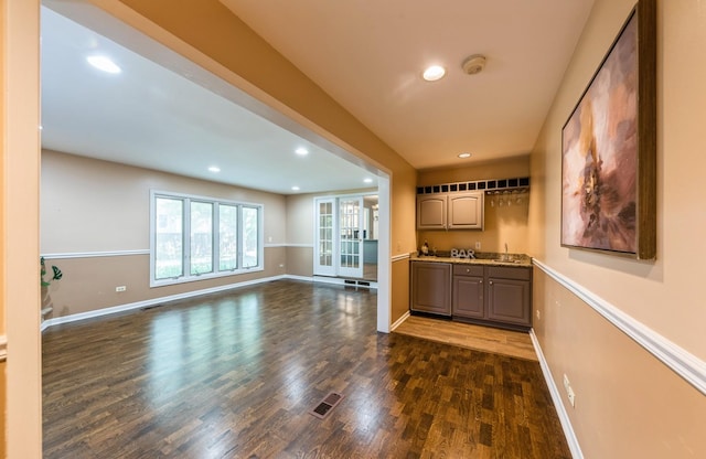 536 S Echo Ln, Palatine, IL 60067 - indoor wet bar featuring dark wood-type flooring and recessed lighting