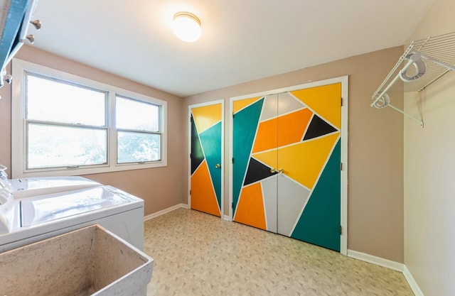 536 S Echo Ln, Palatine, IL 60067 - washroom featuring washer and dryer and light floors