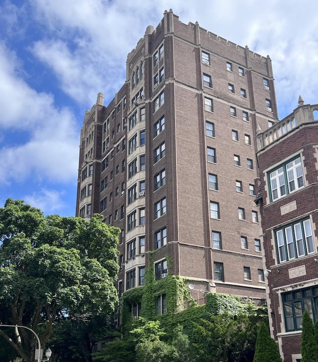 6901 S Oglesby Ave Unit 6C, Chicago, IL 60649 - photo 2