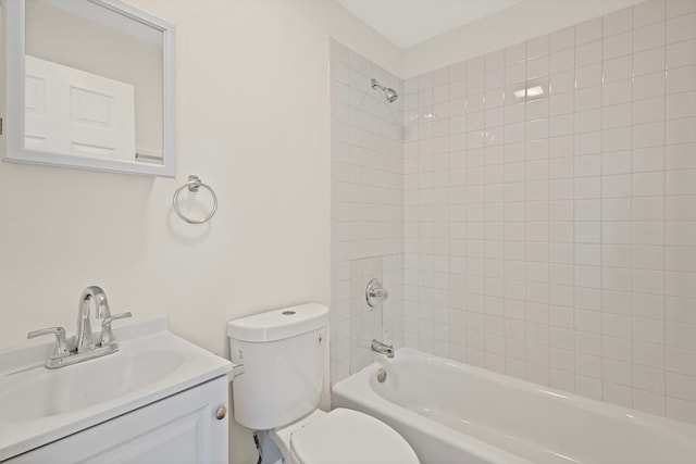 4557 S Michigan Ave Unit 1, Chicago, IL 60615 - full bath with shower / washtub combination and vanity