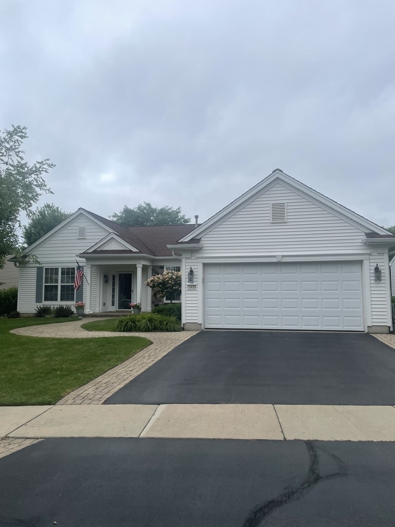12433 Rolling Meadows Ln, Huntley, IL 60142 - photo 1