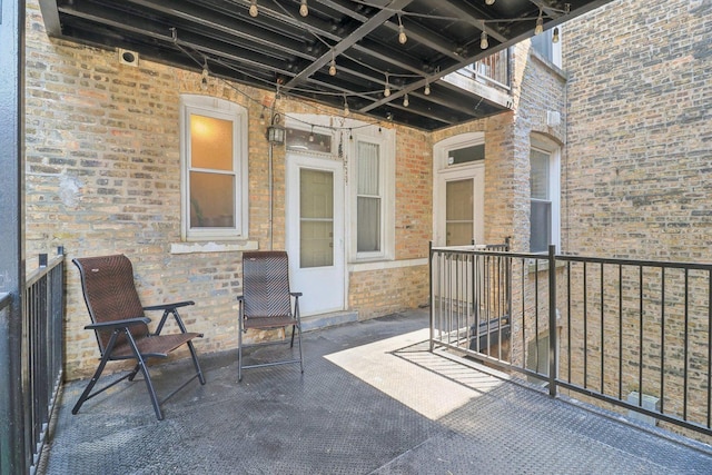 4702 N Campbell Ave Unit 2, Chicago, IL 60625 - view of patio / terrace