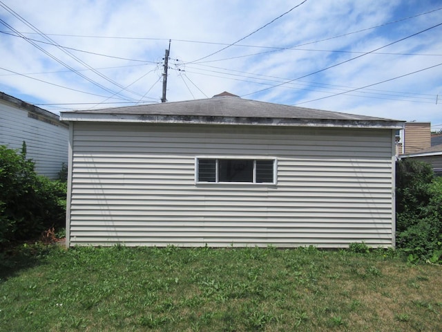 5822 S Sacramento Ave, Chicago, IL 60629 - view of side of home featuring a yard
