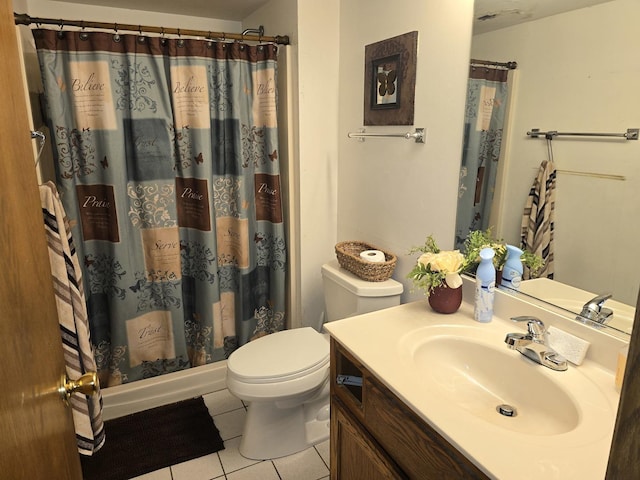 18510 Willow Ln, Lansing, IL 60438 - bathroom featuring tile patterned flooring, vanity, and curtained shower