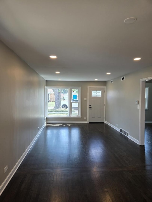 540 47th Ave, Bellwood, IL 60104 - foyer with dark wood-style flooring and recessed lighting