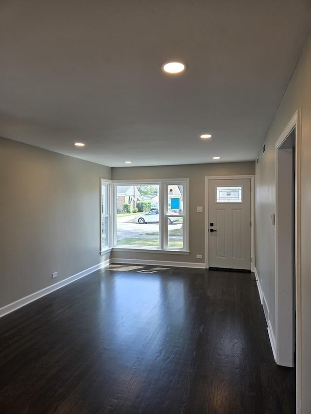 540 47th Ave, Bellwood, IL 60104 - foyer entrance with dark wood finished floors and recessed lighting