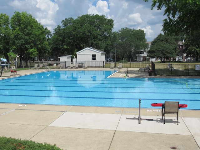 1819 Dunsford Ct, Schaumburg, IL 60194 - view of community pool