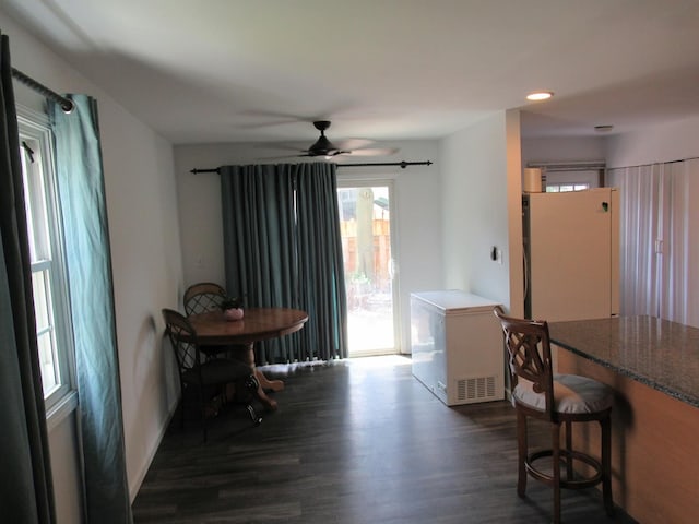 1819 Dunsford Ct, Schaumburg, IL 60194 - dining area featuring dark wood-type flooring, a ceiling fan, and recessed lighting