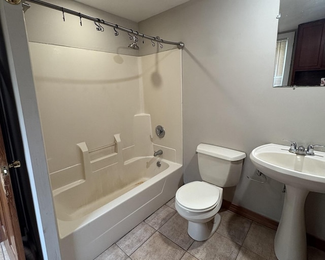 17 S Cagwin Ave, Joliet, IL 60436 - bathroom featuring bathtub / shower combination and tile patterned flooring