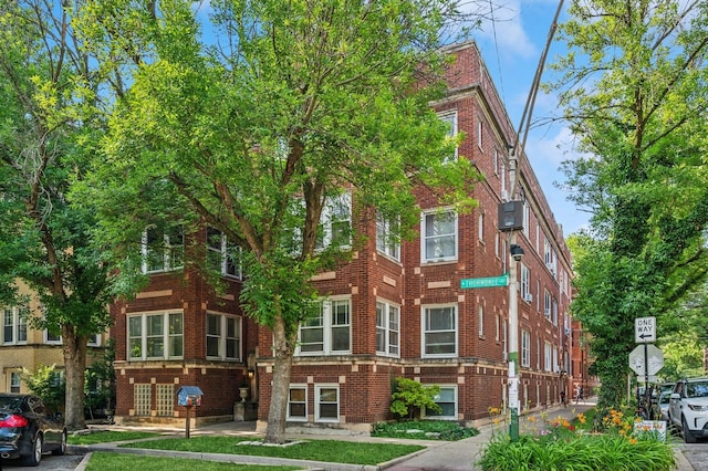 1404 W Thorndale Ave Unit 3, Chicago, IL 60660 - photo 1