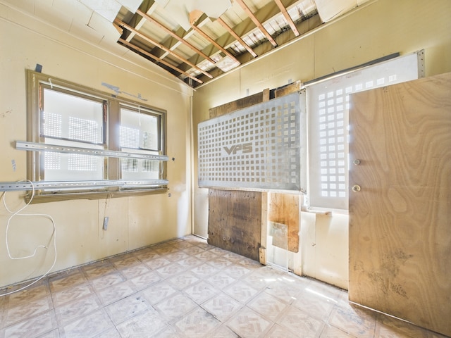 5045 W Erie St, Chicago, IL 60644 - empty room featuring healthy amount of natural light