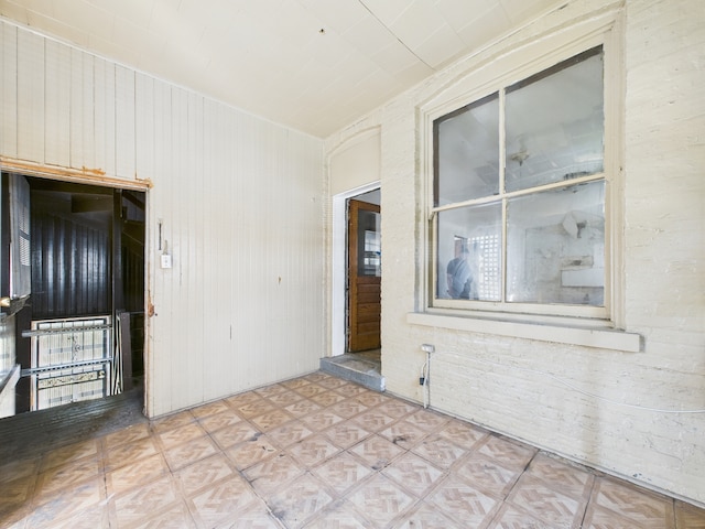 5045 W Erie St, Chicago, IL 60644 - view of patio / terrace