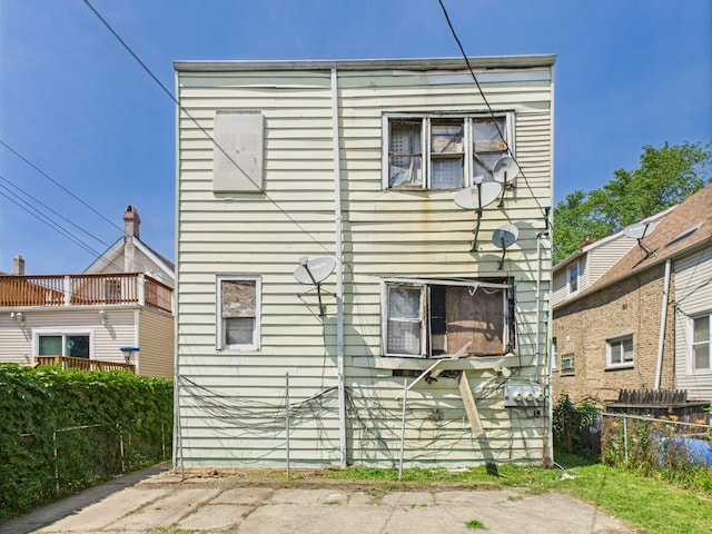 5045 W Erie St, Chicago, IL 60644 - view of side of home