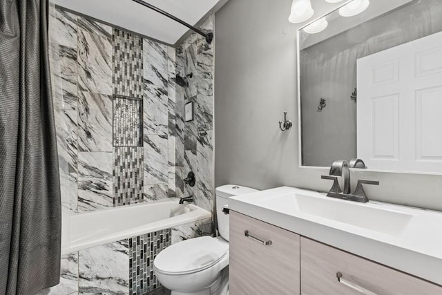 7825 Susan St, Morris, IL 60450 - bathroom with shower / bath combination with curtain and vanity