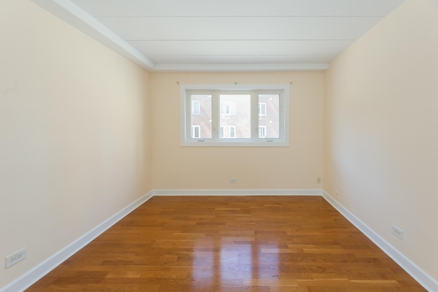 1633 River St Unit 2B, Des Plaines, IL 60016 - empty room with wood finished floors and baseboards