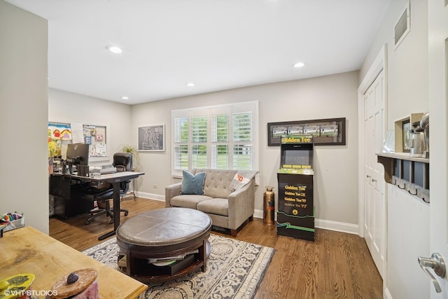 2113 Berwick St, Inverness, IL 60067 - living room featuring a desk, wood finished floors, and recessed lighting