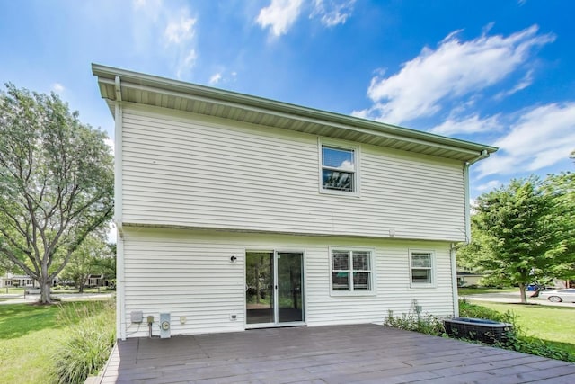 1329 Neskola Ct, Naperville, IL 60564 - rear view of house with a wooden deck