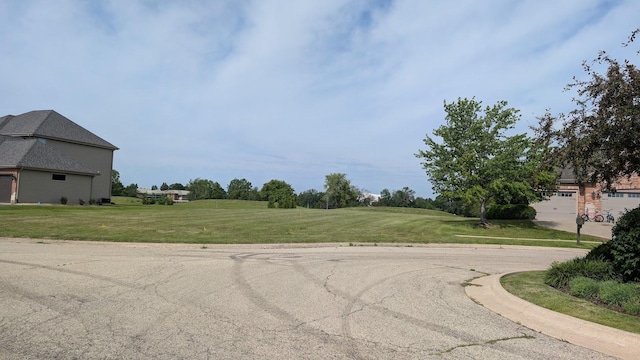 906 Tivoli Dr, Rockford, IL 61107